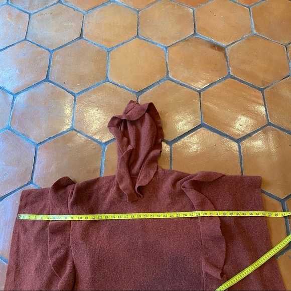 Troubadour Anthropologie Yak Wool Rust Ruffle Cape Poncho Sweater Soft Hooded OS - Picture 6 of 8